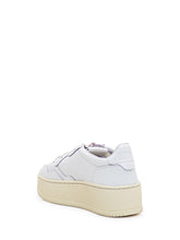 Medalist Platform Low Sneaker - Autry | $store$