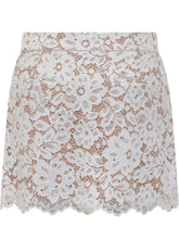 Mini Skirt in Floral Lace with Studs. - EXTRA EXCLUSIVE WOMAN | $store$