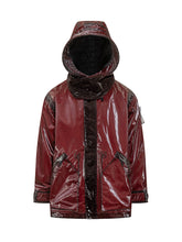 Stone Island Giacca Laminata Bordeaux con Collo Trapuntato - Abbigliamento Uomo | $store$