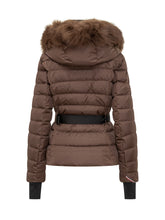 Piumino Marrone con Cintura e Cappuccio in Pelliccia Moncler - Abbigliamento Donna | $store$
