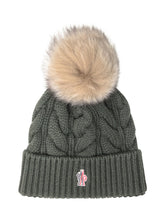 Moncler Beanie Verde con Pompon in Pelliccia - Accessori Donna | $store$