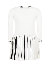 Twinset Abito Bianco con Gonna Plissé e Dettagli Logo - Abbigliamento Bambini | $store$